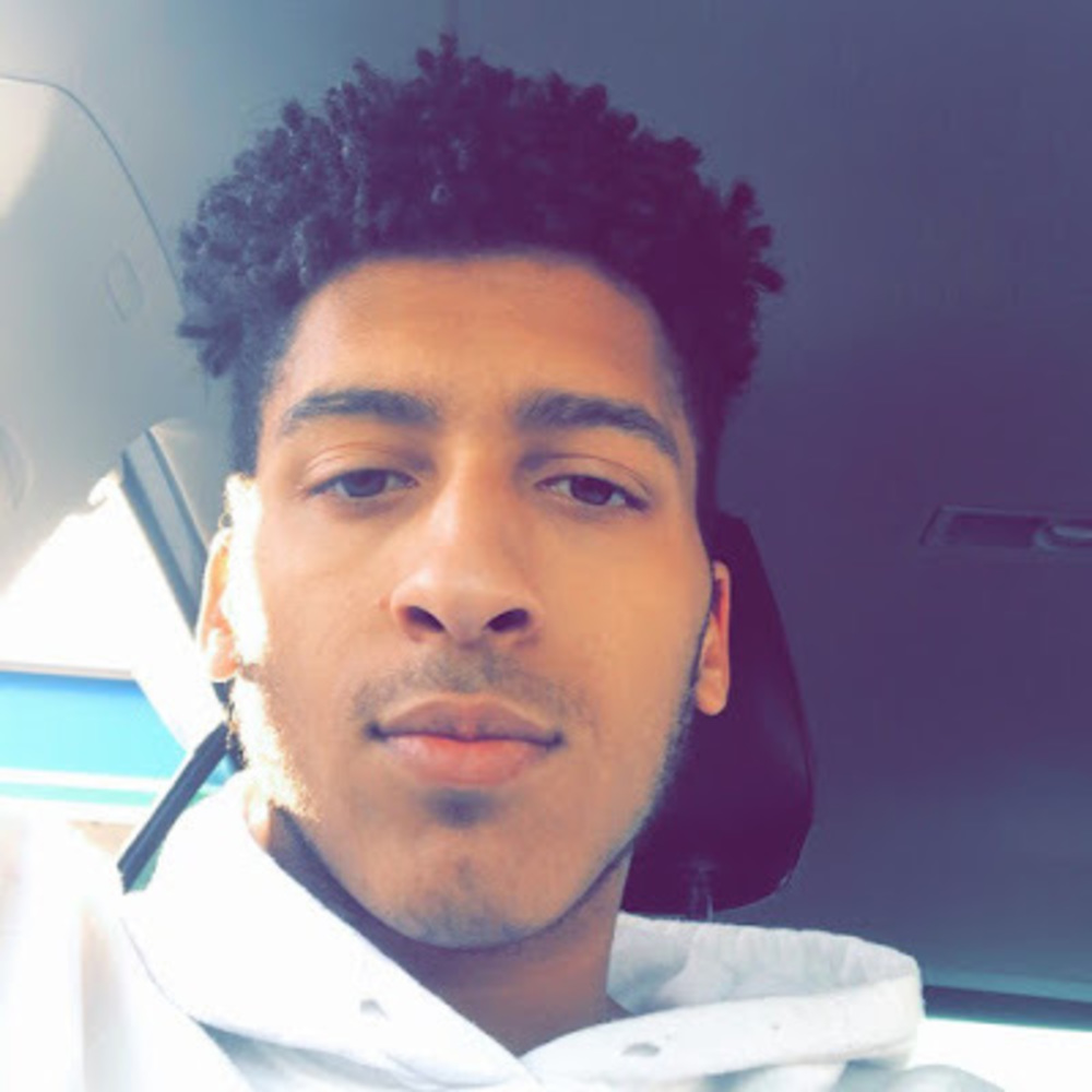 Meet your Posher, Ethan